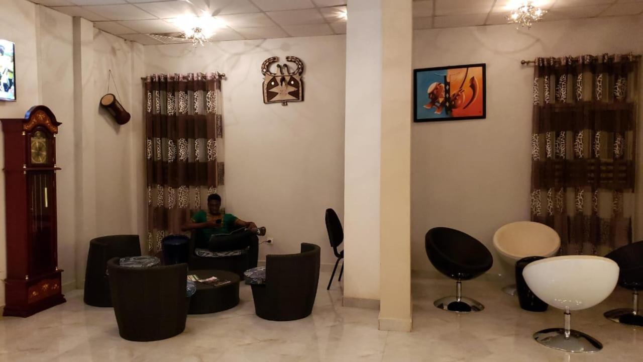 Hotel Les Fleurettes Ouagadougou Luaran gambar
